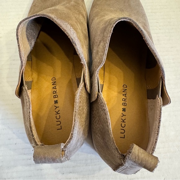 Lucky Brand Booties Size 9.5 Brown Taupe Suede Elastic Ankle Boot - Picture 10 of 15